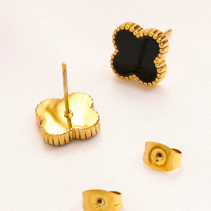 KLEEBLATT | Pendientes negros