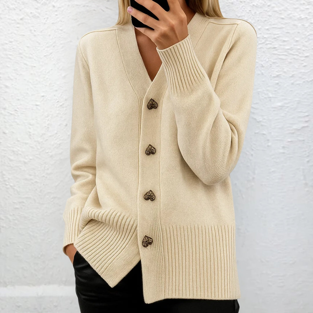 Lydia™ | Suéter elegante con botones en forma de corazón