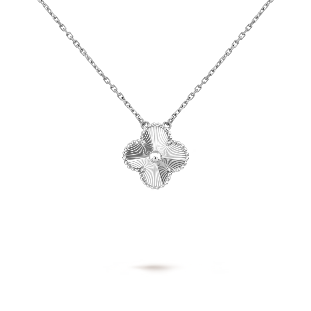 KLEEBLATT | Collar de plata