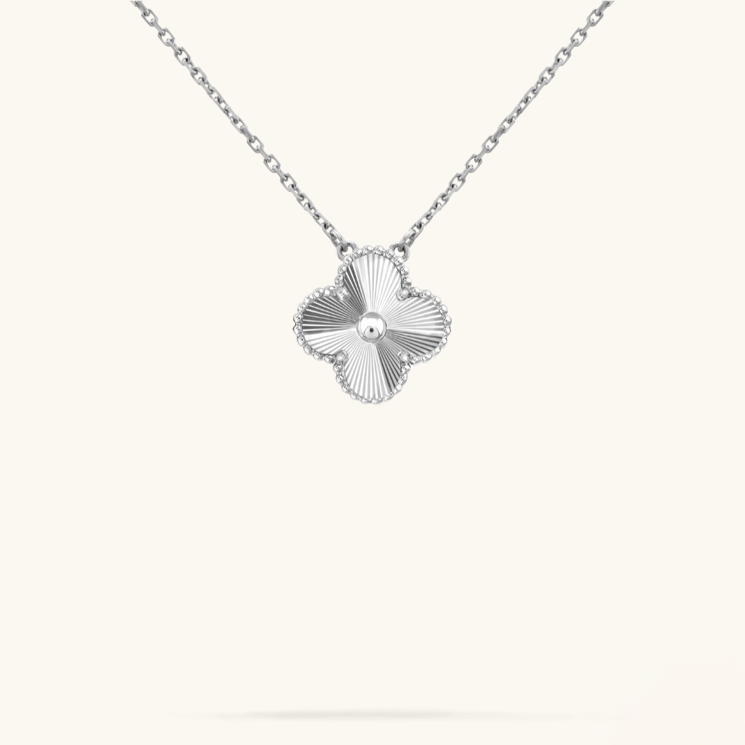 KLEEBLATT | Collar de plata