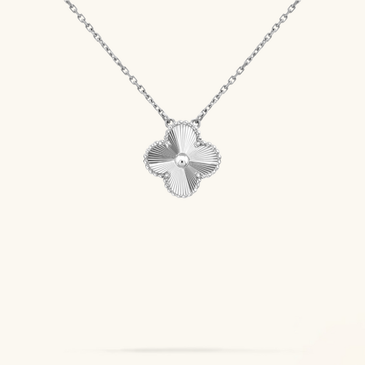 KLEEBLATT | Collar de plata