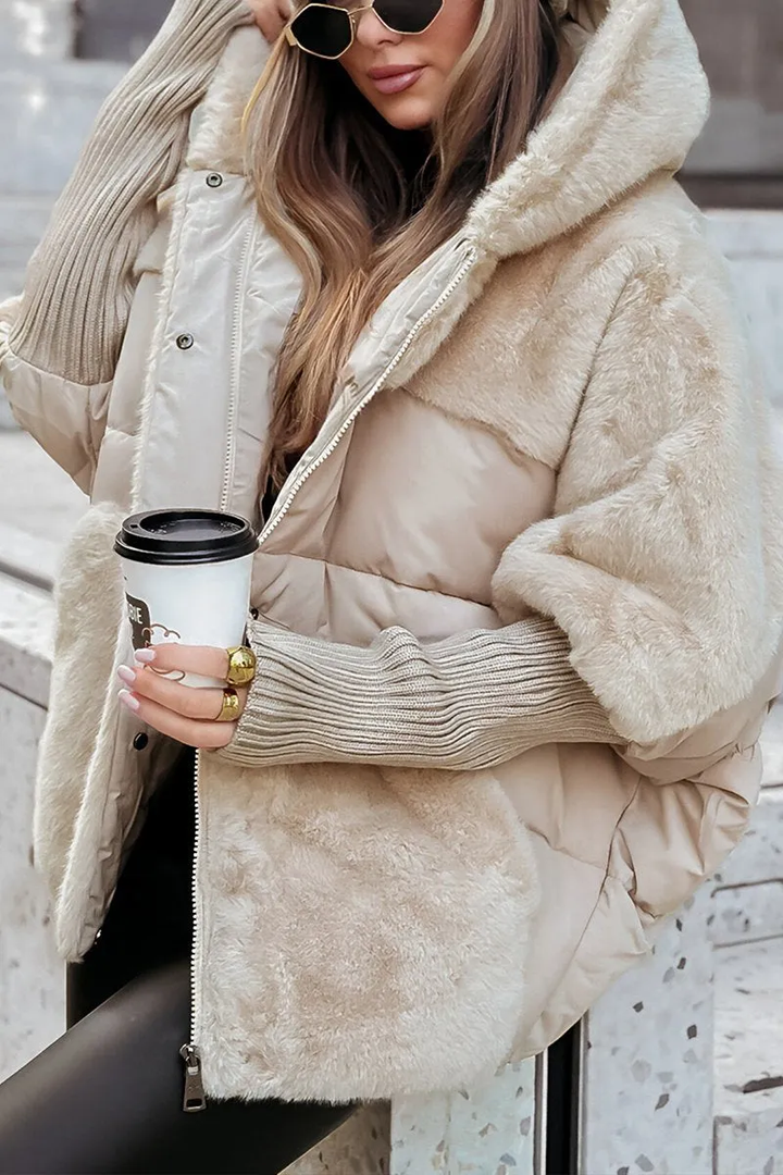 Chaqueta bomber con capucha para mujeres