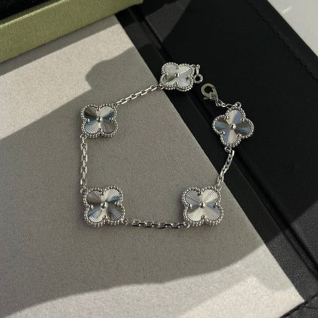 KLEEBLATT | Pulsera de plata