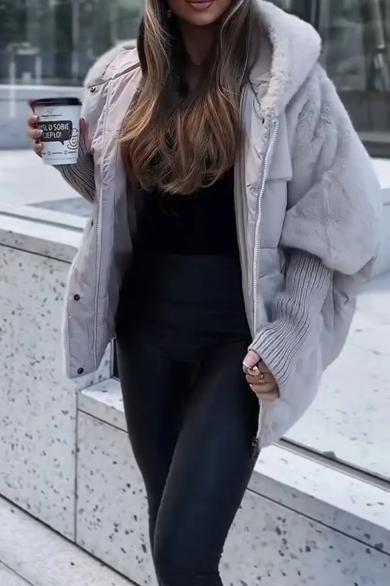 Chaqueta bomber con capucha para mujeres
