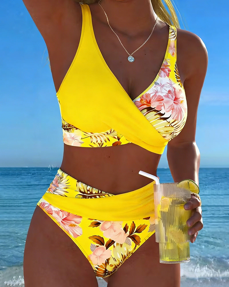 Jolina | Bikini Floral con Abertura Contrastante