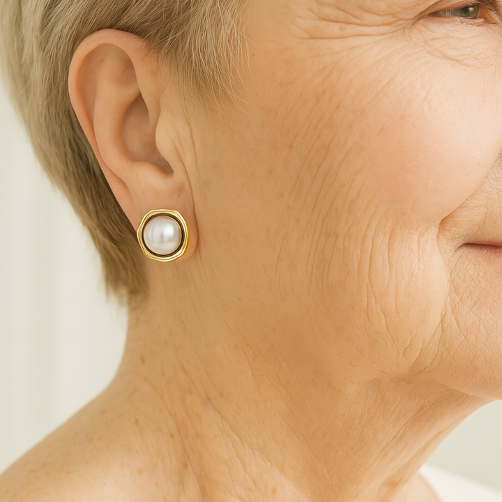Pendientes de perlas negras elegantes