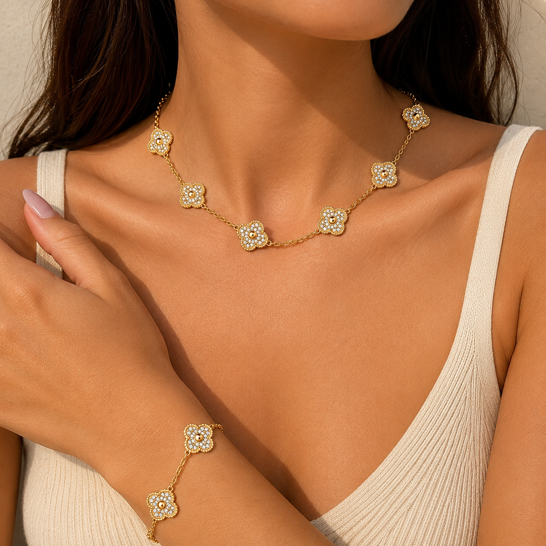 KLEEBLATT | Collar de oro con 10 motivos y detalles en forma de trébol brillantes