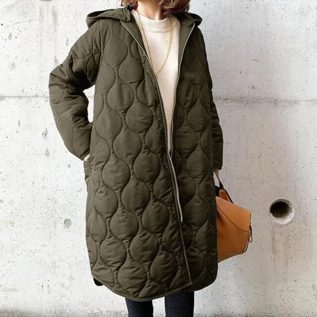 Saskia | Chaqueta con capucha y detalles refinados