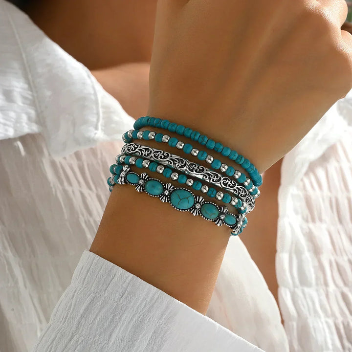 Conjunto de pulseras boho con perlas turquesas