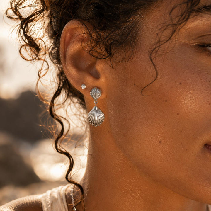 Pendientes Seabreeze en forma de concha