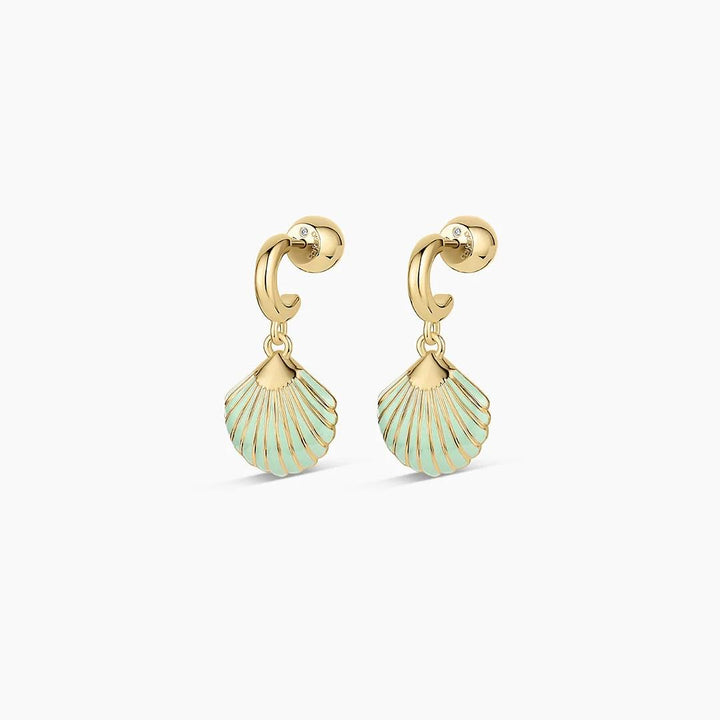 Pendientes Huggie de concha azul azur
