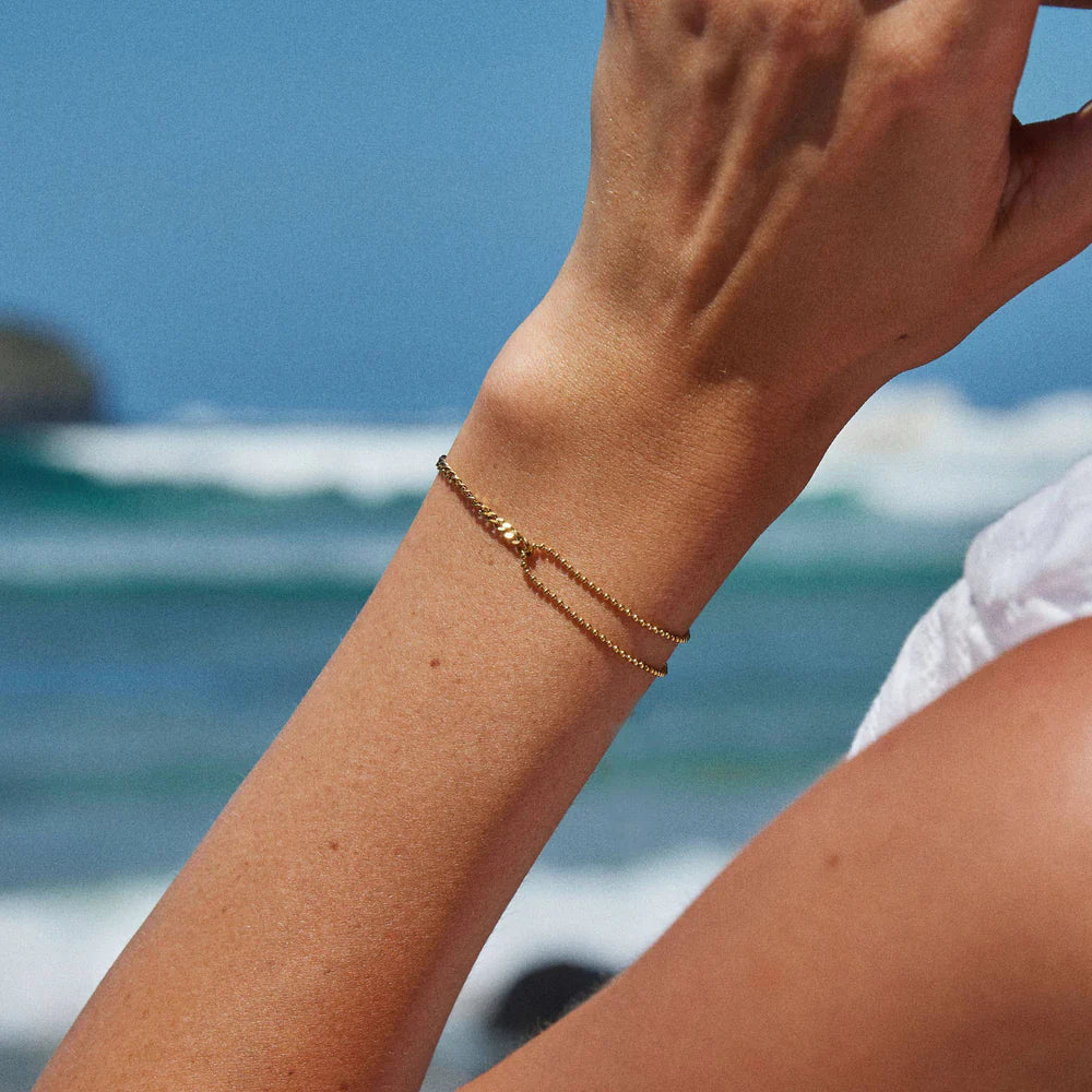 Pulsera superpuesta