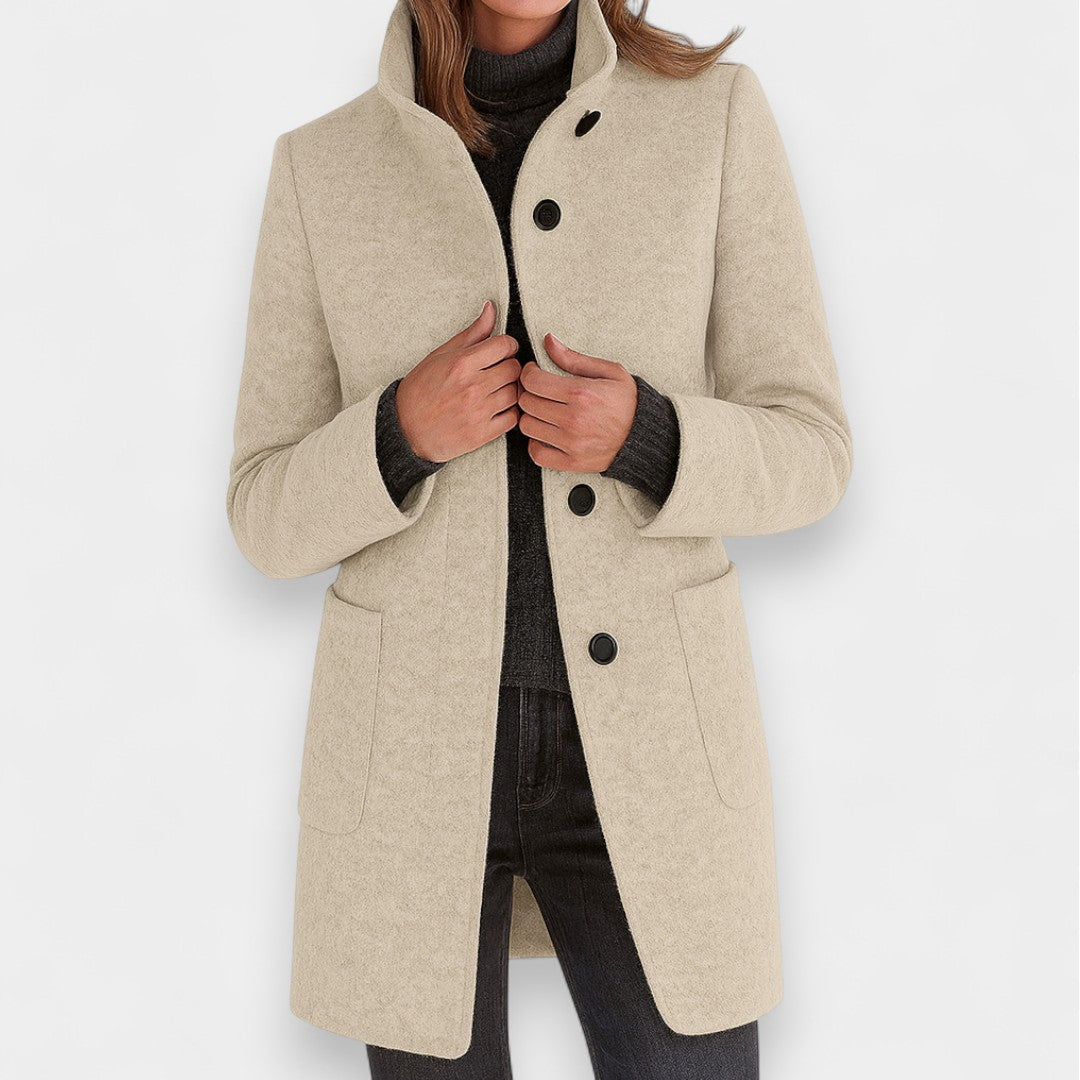 Nela - Abrigo elegante con cuello alto