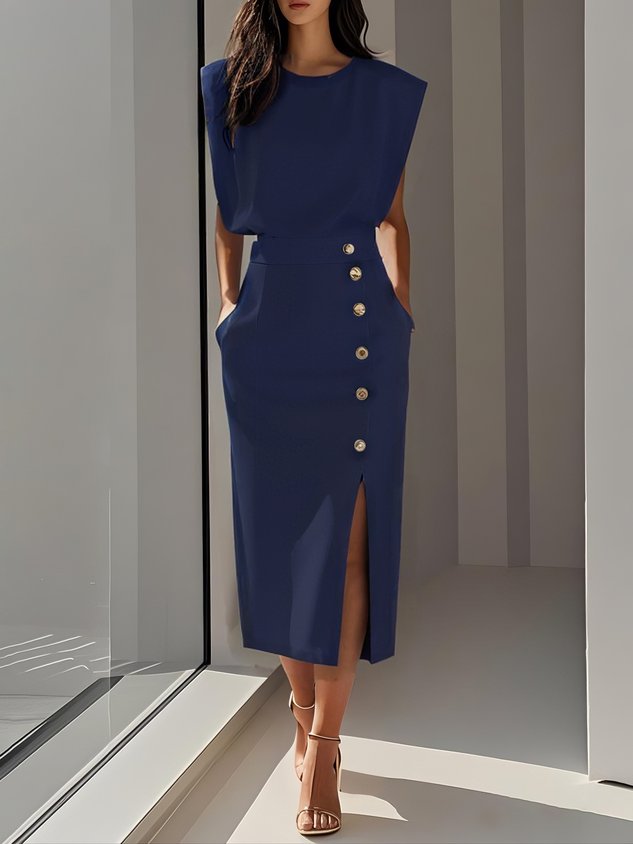 Malene™ | Vestido midi liso con abertura de botones y escote redondeado