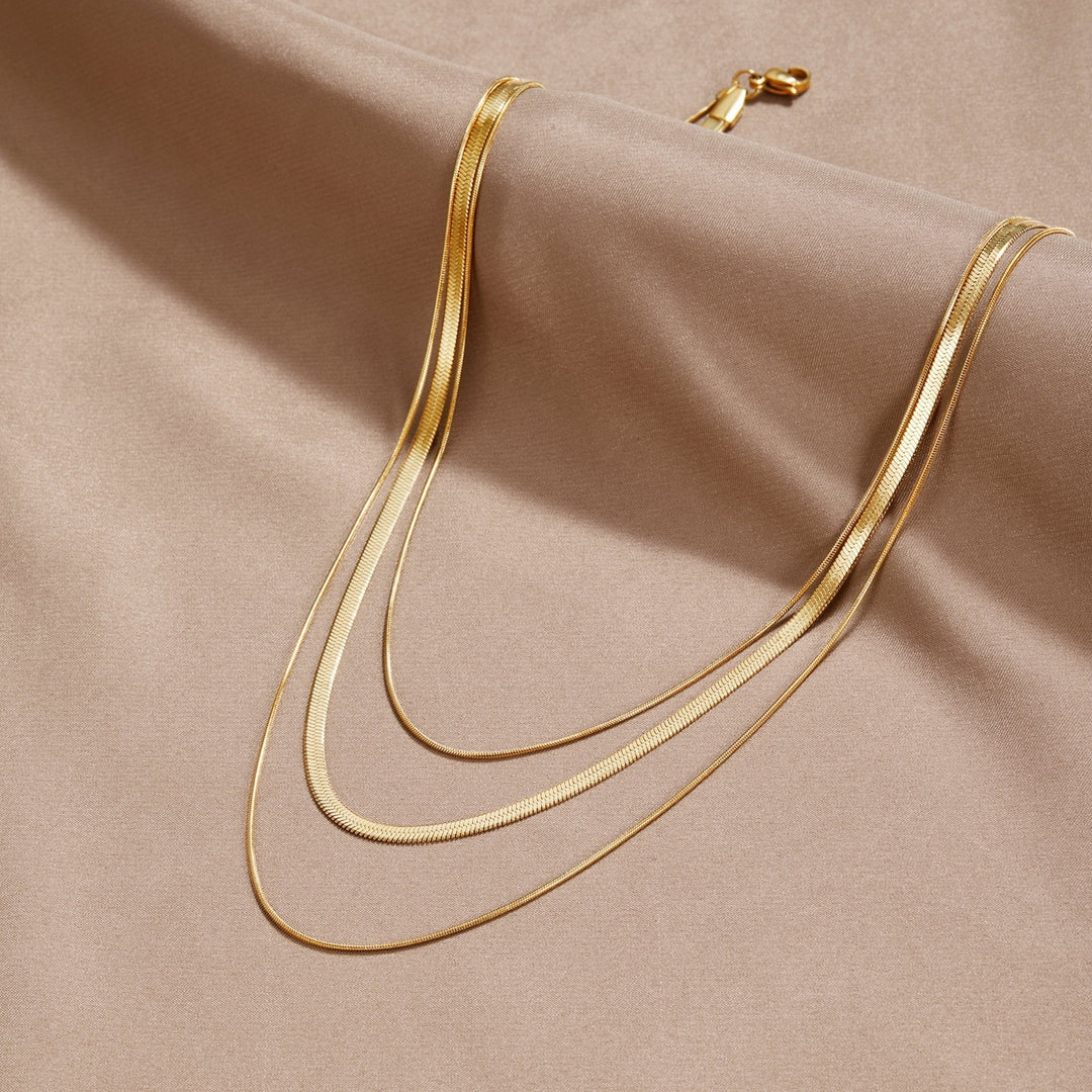 Collar de cadena multicapas