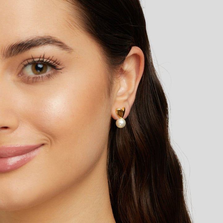 Pendientes en forma de corazón con perla