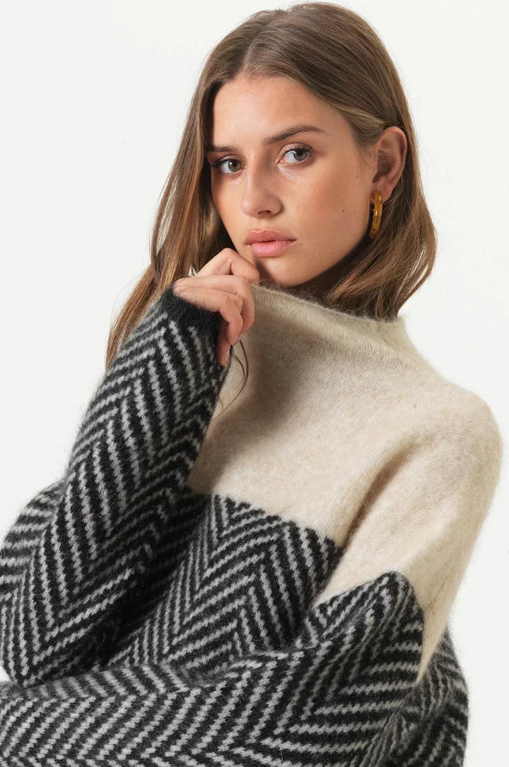 Gia™ - Cuello Alto Luxe