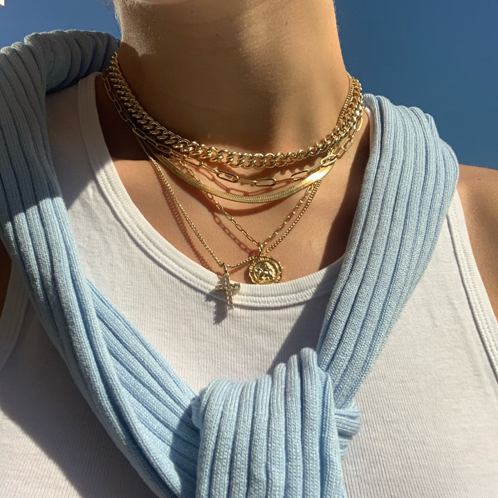 EXCLUSIVO | Collar cruz elegante
