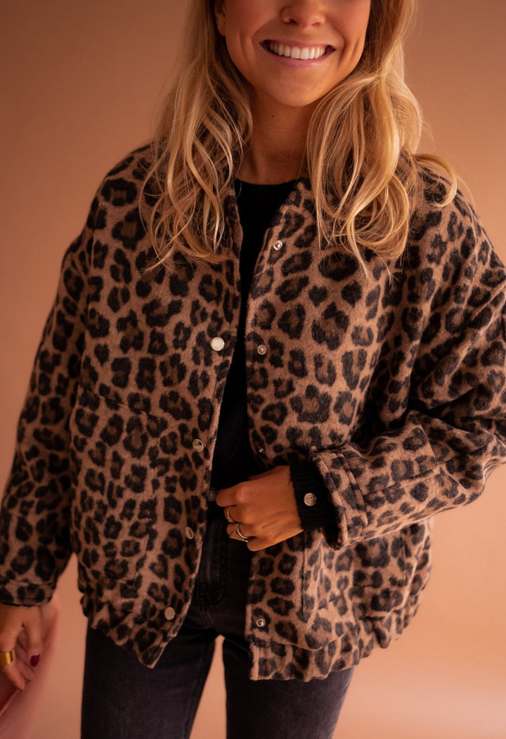 Susanne™ | Chaqueta de moda con estampado de leopardo