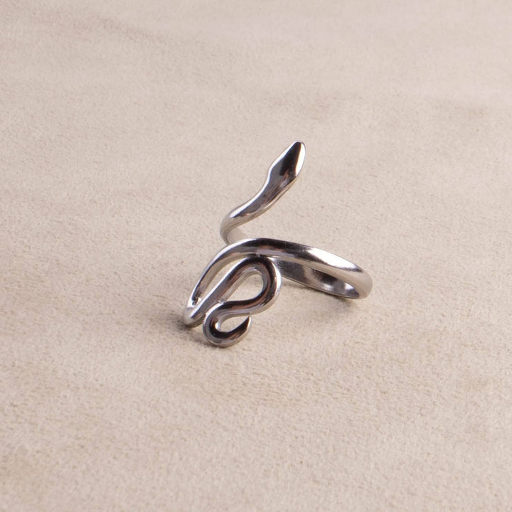 Anillo Serpiente Plateado de Acero Inoxidable