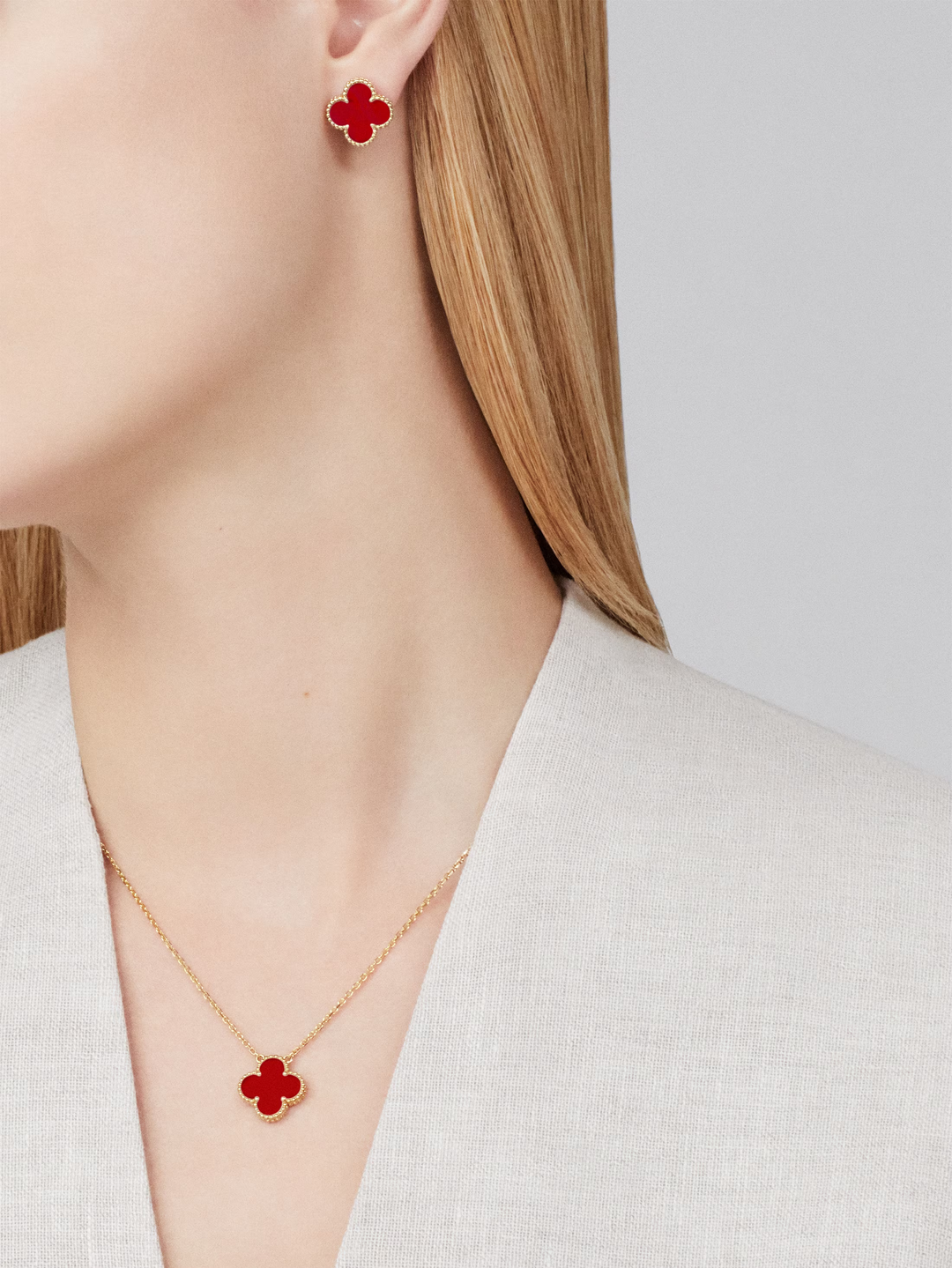 KLEEBLATT | Collar Rojo